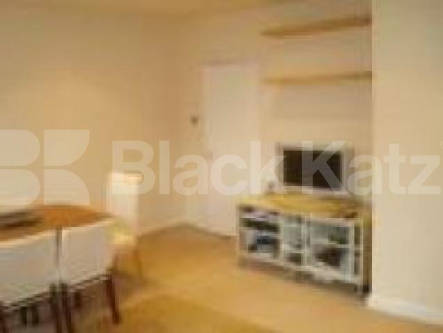 			Lovely New Instruction!!!, 2 Bedroom, 1 bath, 1 reception Flat			 Swinton Street, KINGS CROSS